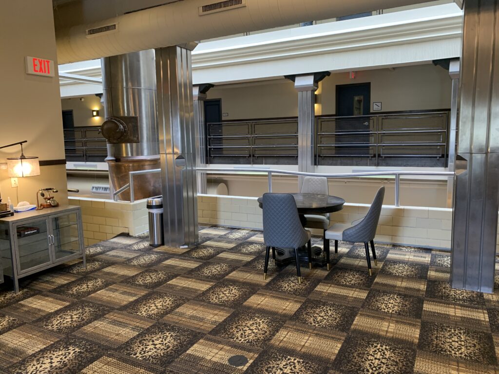 Mezzanine Entry